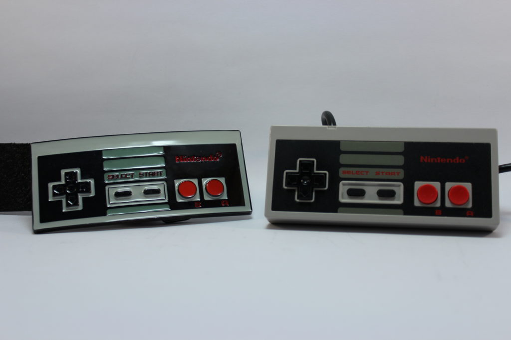 nes-controller-guertelschnalle