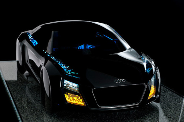 Audi: Intelligentes OLED „The swarm“