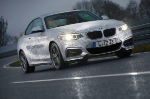 BMW stellt selbstdriftenden M235i vor