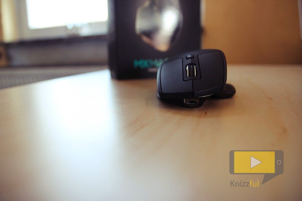 Logitech MX Master (c) Knizzful