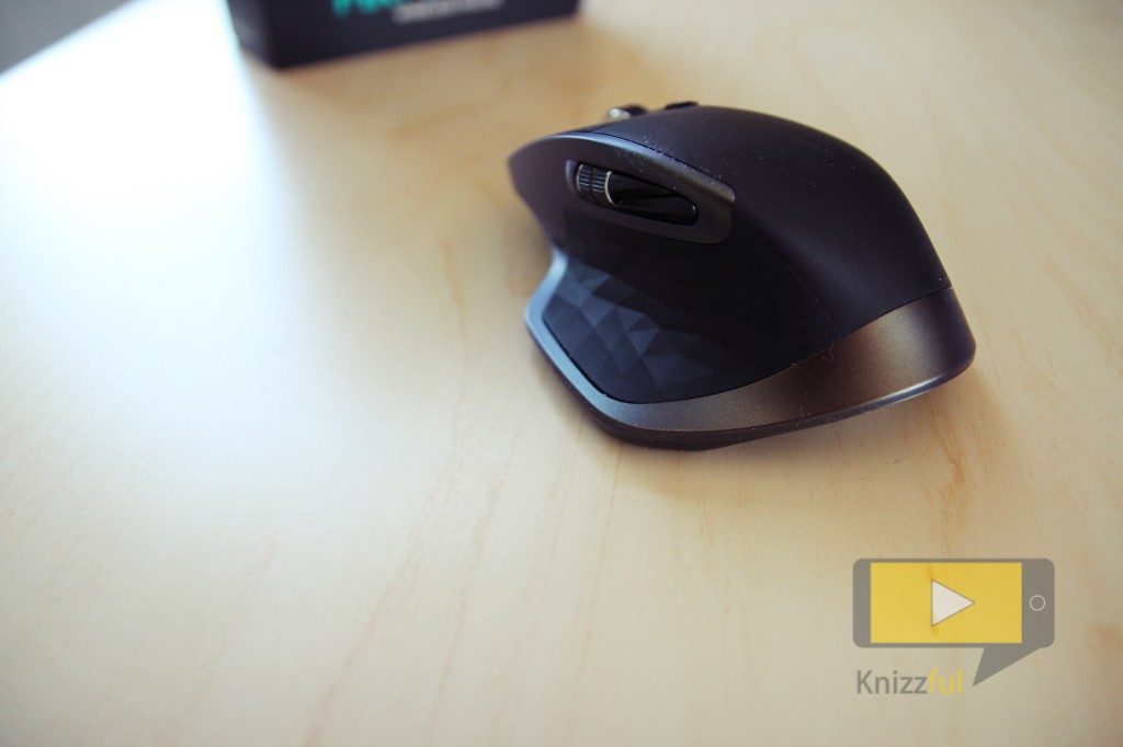 Logitech MX Master (c) Knizzful